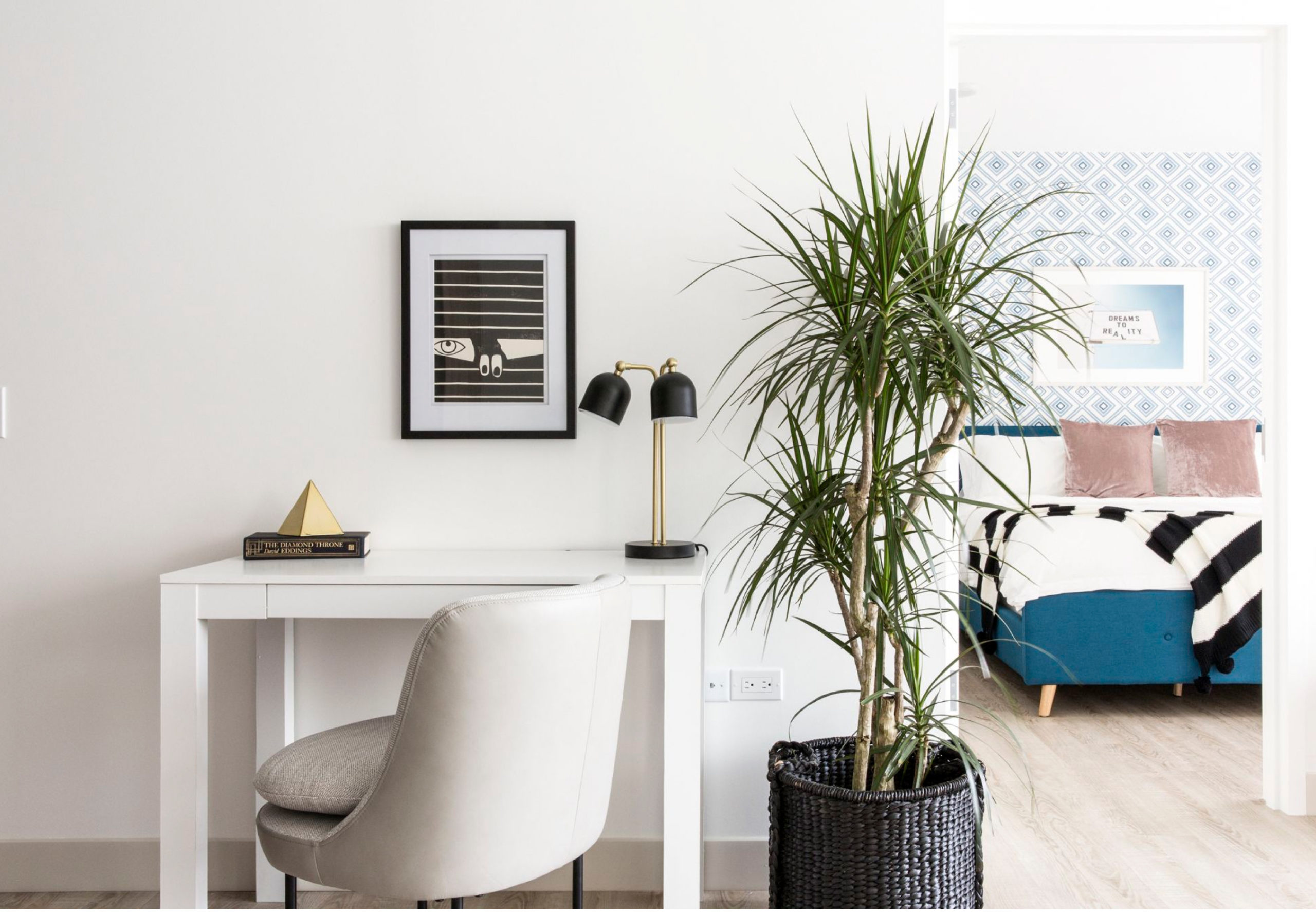 How to Organize an Intentional WFH Office Space to Increase